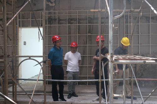 湖南建工集團裝飾工程公司黨委書記、董事長康思源深入在長項目一線檢查安全生產工作